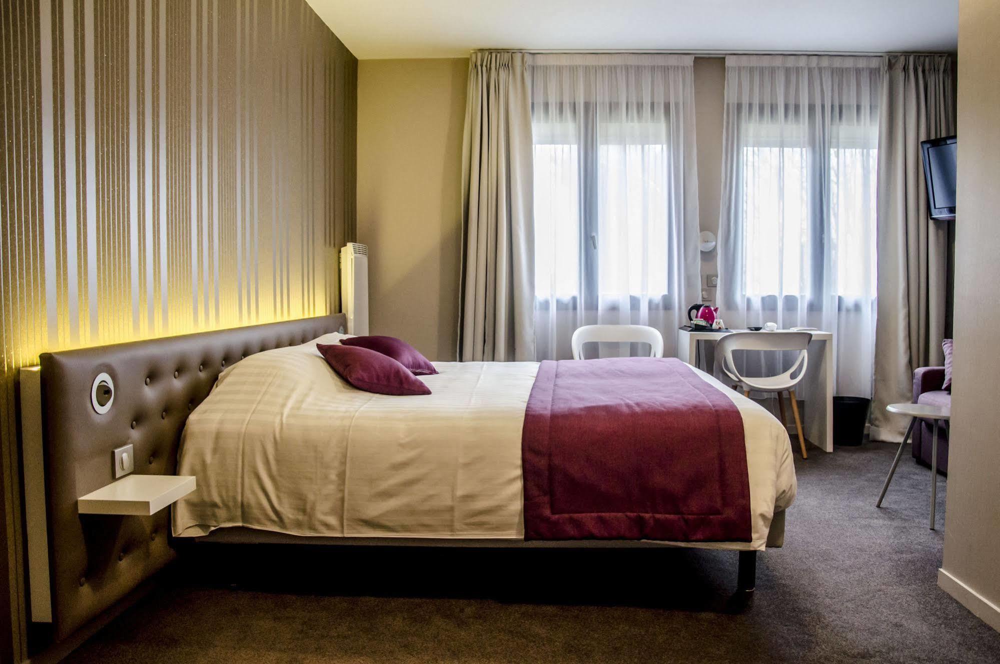 Les Caps Hotel Lamballe Esterno foto