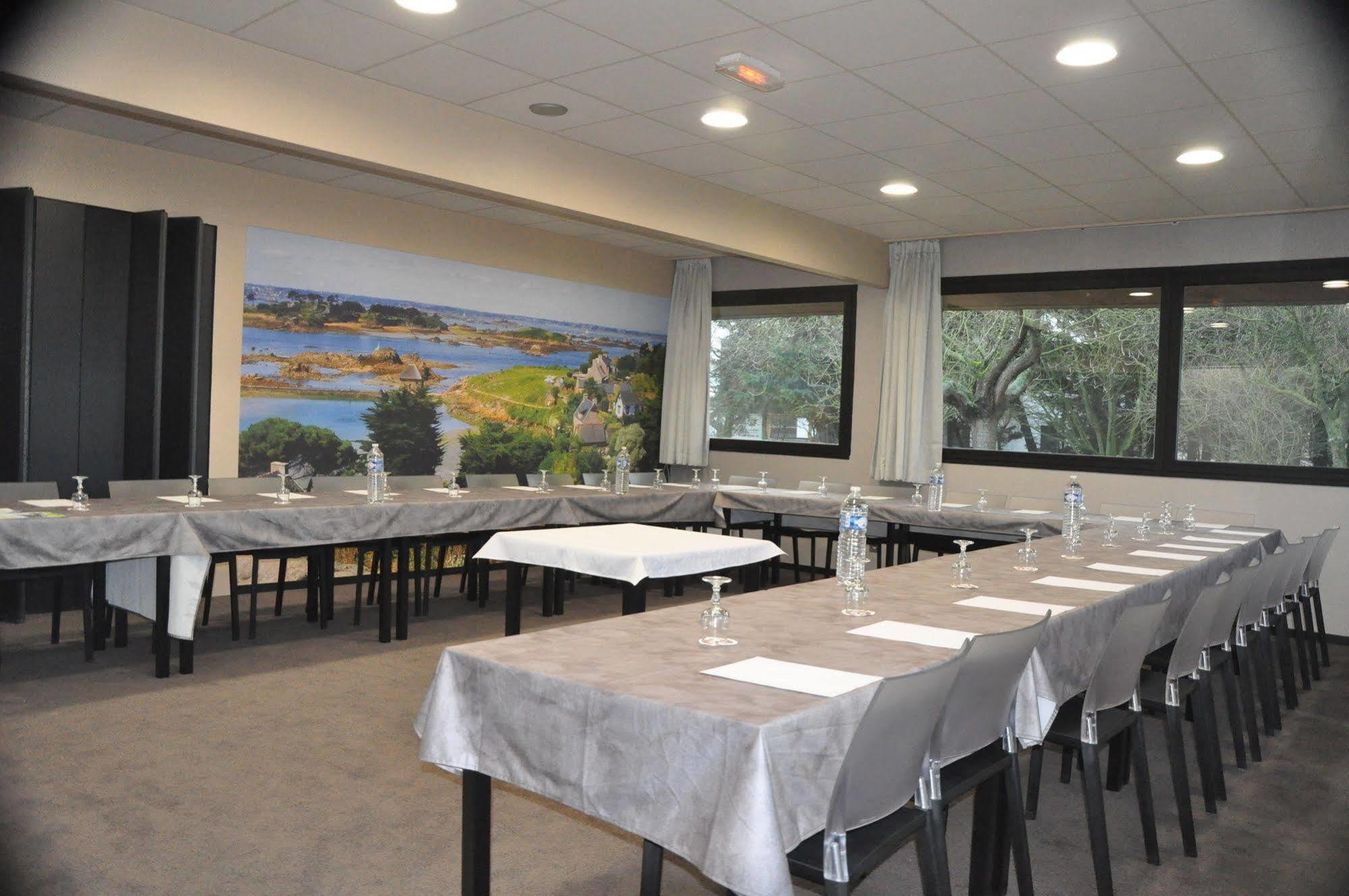 Les Caps Hotel Lamballe Esterno foto